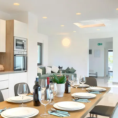 Holiday home Mit Pool, Grillplatz 1 Km Zum